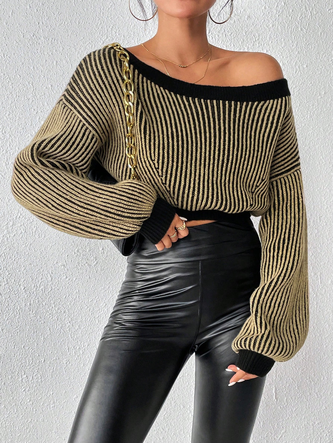 SHEIN Privé Striped Pattern off Shoulder Lantern Sleeve Contrast Trim Sweater